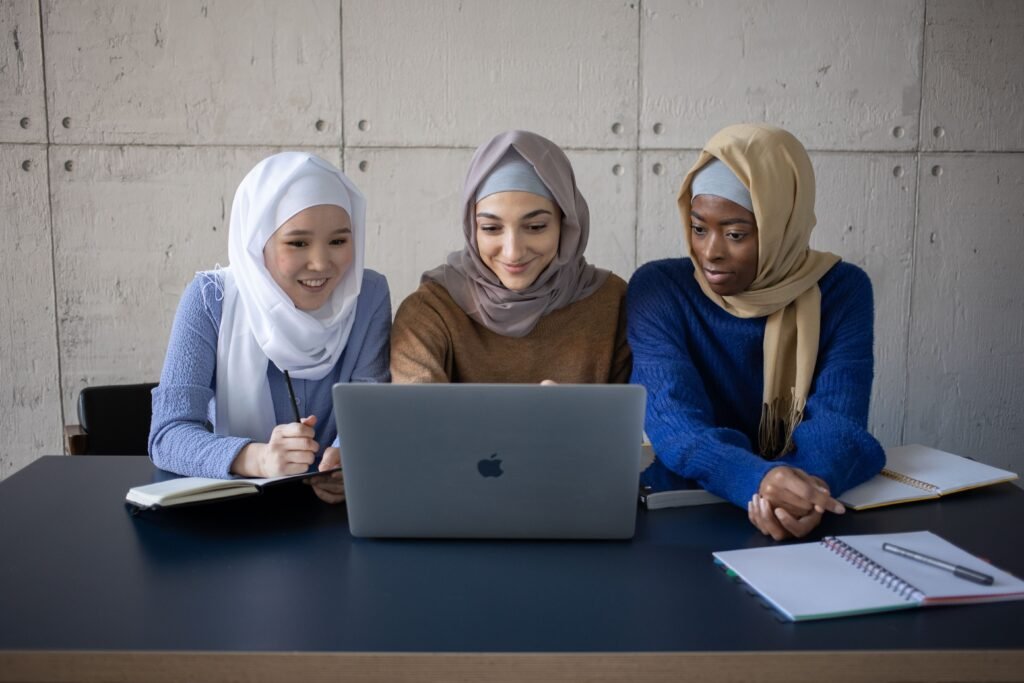Comment adorer Allah avec notre intelligence