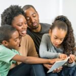 Comment être un bon modèle pour nos enfants ?