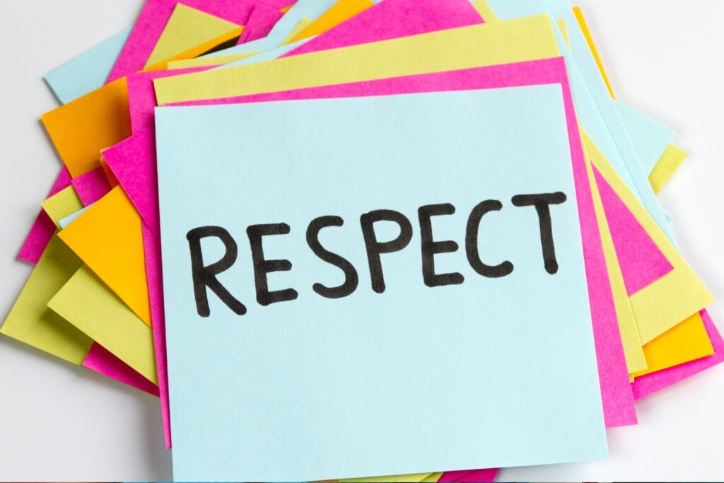 Élever des garçons respectueux, pas seulement des filles patientes